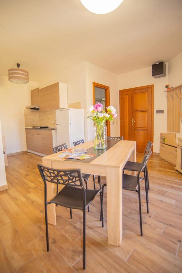 Valery Apartments אלגהרו מראה חיצוני תמונה