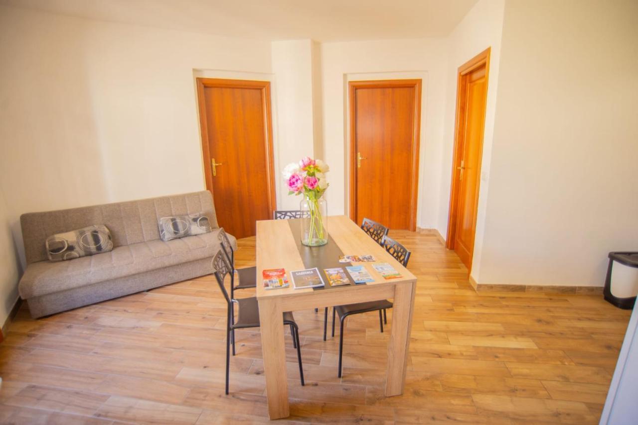 Valery Apartments אלגהרו מראה חיצוני תמונה