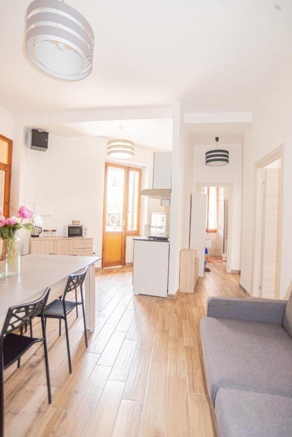 Valery Apartments אלגהרו מראה חיצוני תמונה